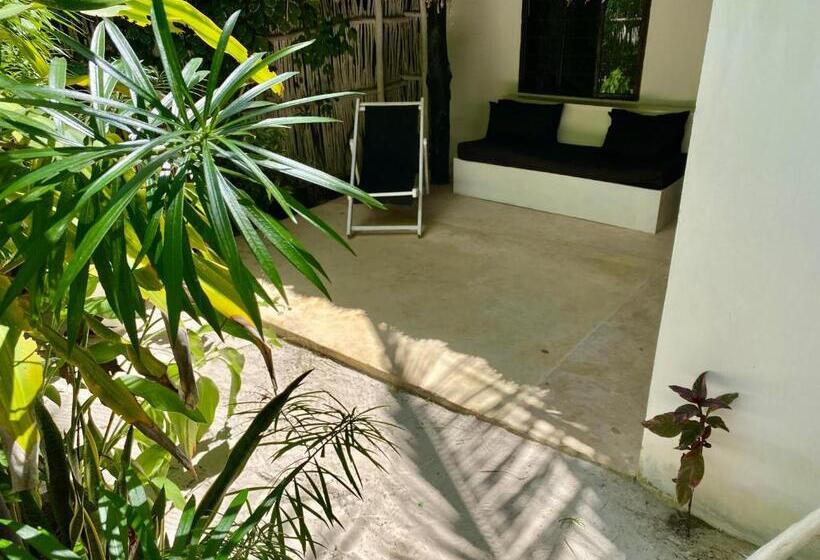 带花园景观的标准洋房, The Seles Boutique