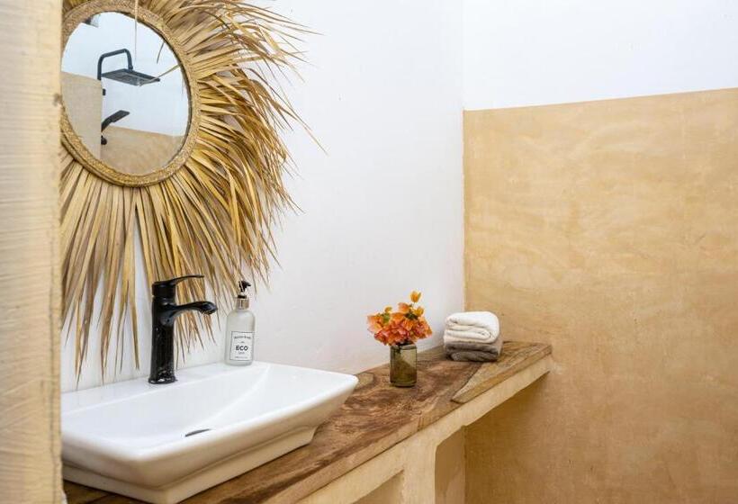 带花园景观的标准洋房, The Seles Boutique