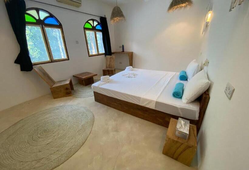 标准间, The Seles Boutique