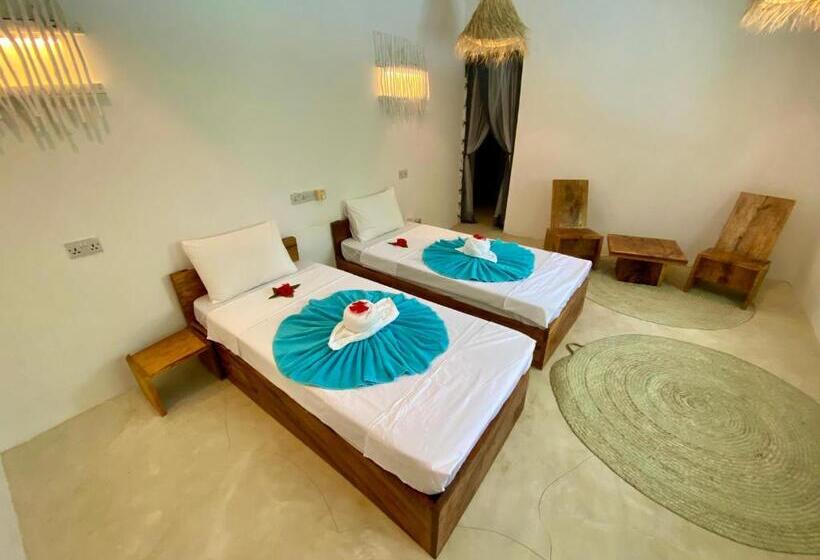 标准间, The Seles Boutique