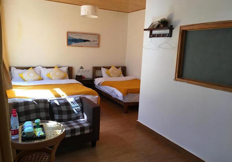 家庭间, Tourist Courtyard