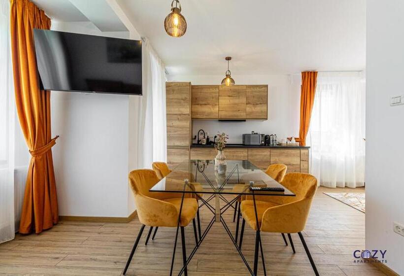 산 전망 스위트, Cozy Brand New Boutique Aparthotel Brasov