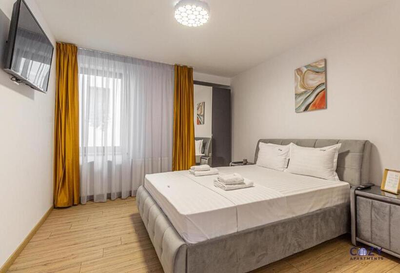 سوییت با چشم‌انداز کوه, Cozy Brand New Boutique Aparthotel Brasov