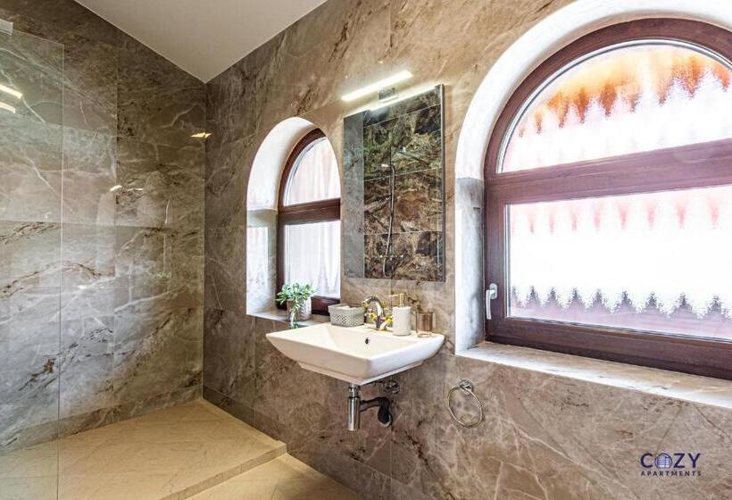 디럭스 스튜디오, Cozy Brand New Boutique Aparthotel Brasov