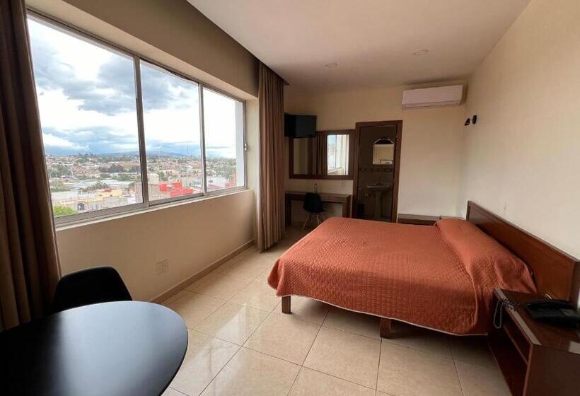 غرفة قياسية, Fiesta Alteña