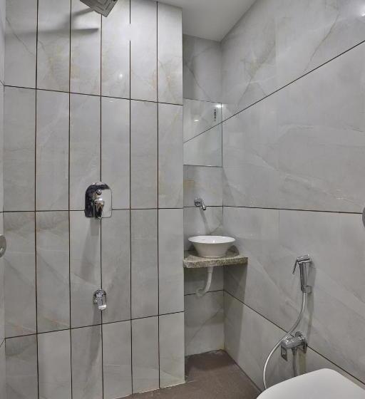 Номер Deluxe, Legend