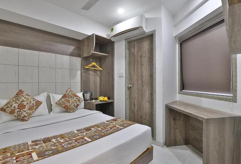 Номер Deluxe, Legend