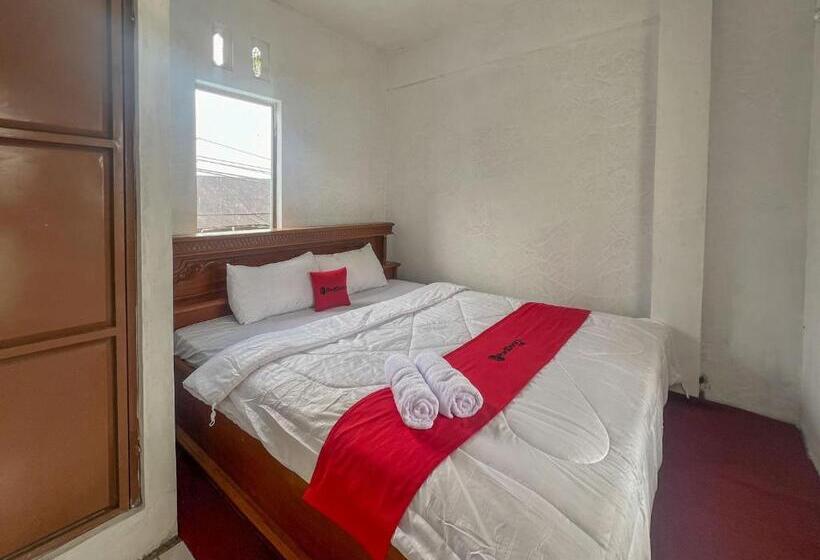 Номер Стандарт, Reddoorz Syariah At Jalan Dieng 4