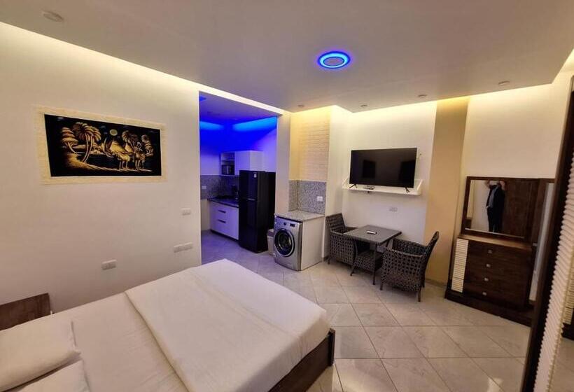 استودیوی استاندارد, Jasmine Home Vacation