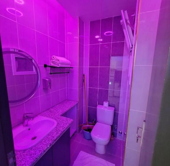 استودیوی استاندارد, Jasmine Home Vacation