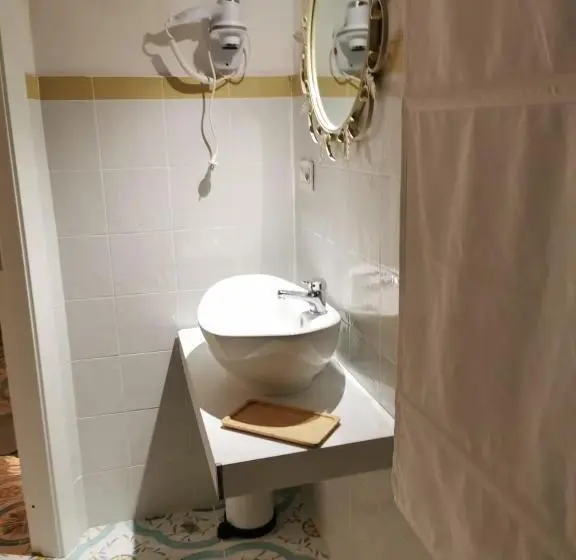 اتاق استاندارد, B&b Casa Petrarca