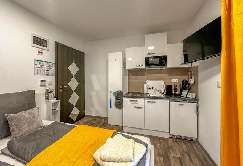 Четырехместный Номер Стандарт, See Panzió