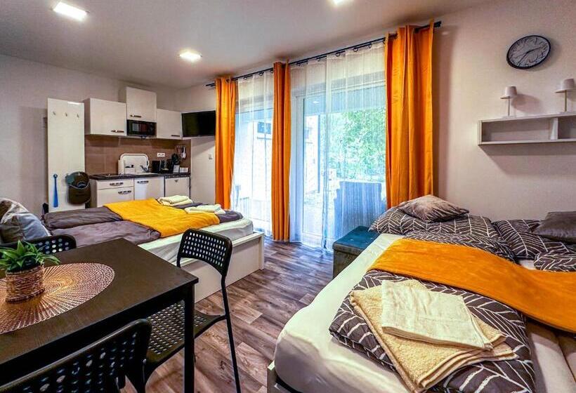 Четырехместный Номер Стандарт, See Panzió