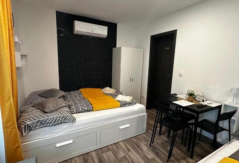 Четырехместный Номер Стандарт, See Panzió