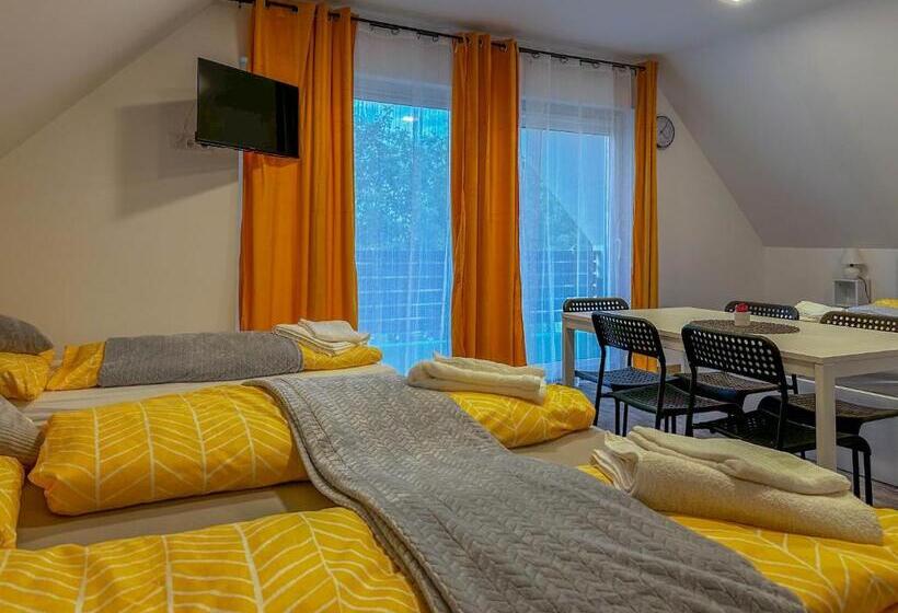 Семейный Номер, See Panzió