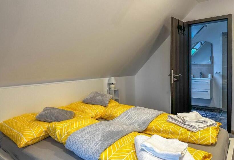 Семейный Номер, See Panzió