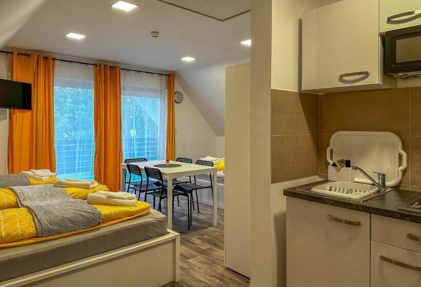 Семейный Номер, See Panzió