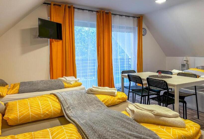 Семейный Номер, See Panzió