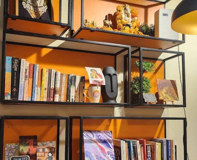 带1个卧室的带阳台的公寓, Four Quarters