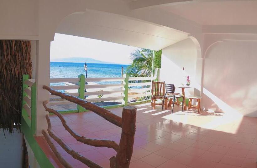 اتاق یک تخته با تراس, Tina S Reef Divers & Super Diving