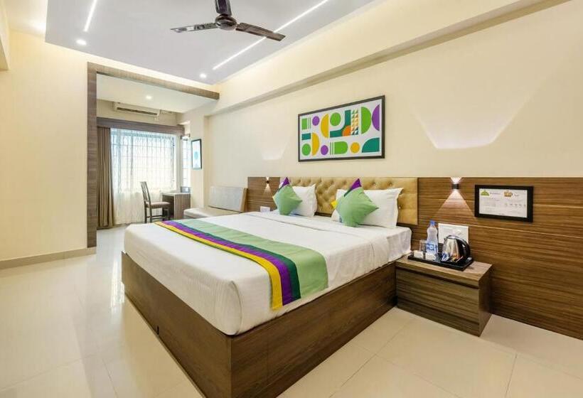 غرفة ديلوكس, Treebo Sky City Grand