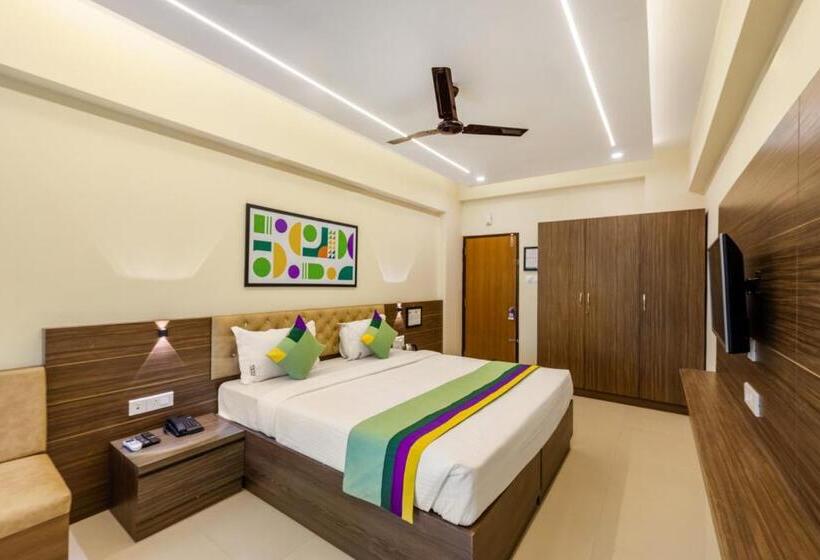 غرفة ديلوكس, Treebo Sky City Grand