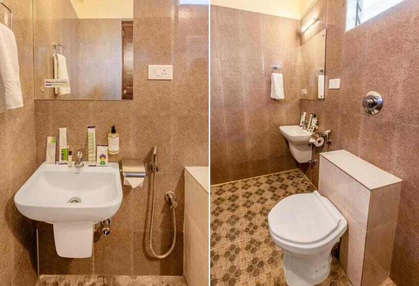 غرفة سوبيريور, Treebo Sky City Grand