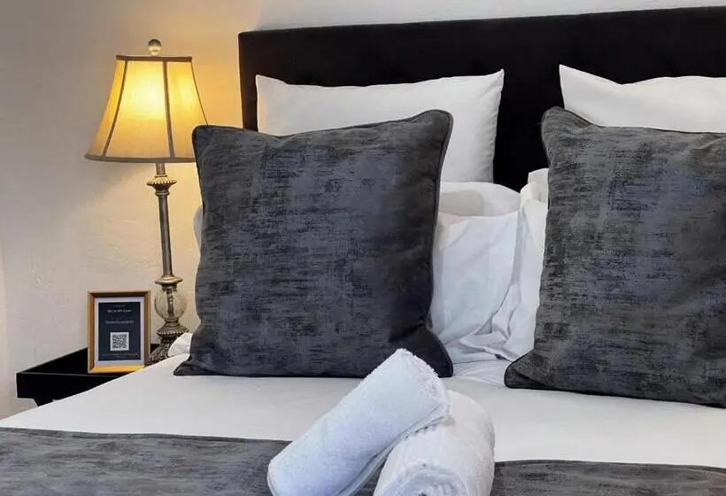 コンフォートルーム, Bel Air Guesthouse
