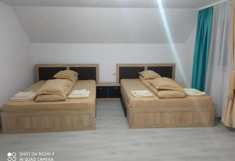 スタンダード４人部屋, Casa Colț De Rai