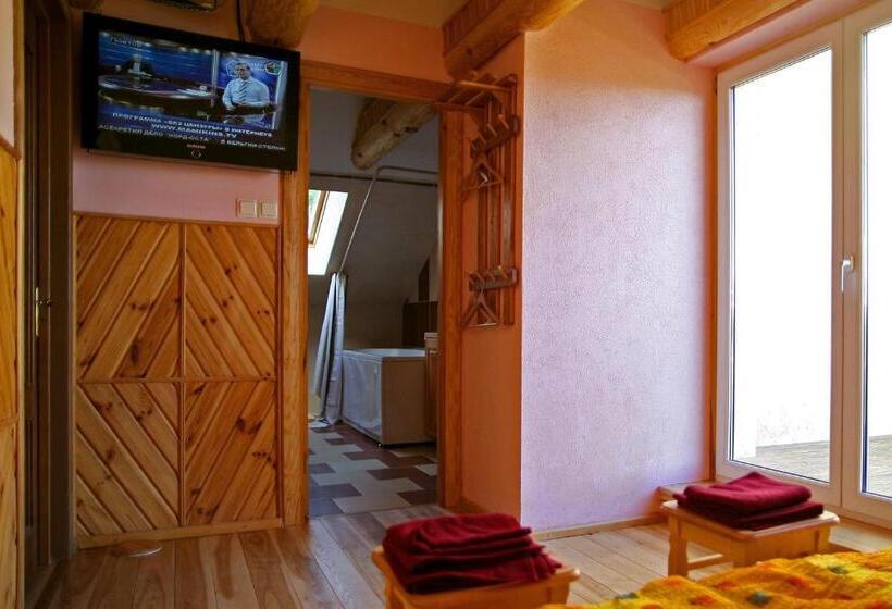 اتاق سوپریور با تخت بزرگ, Smaidas Apartamenti