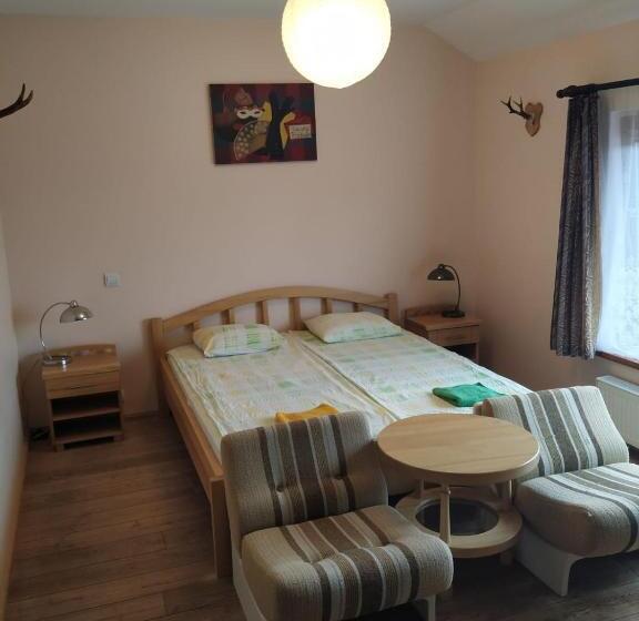 اتاق لوکس با تخت بزرگ, Smaidas Apartamenti