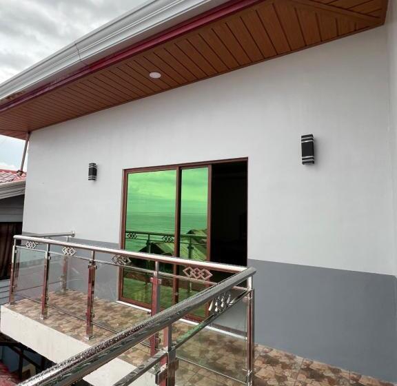 Семейный Номер Deluxe, Luxury Vacation House Oceanfront In Lila, Bohol