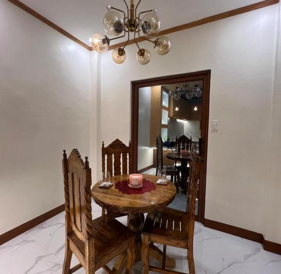 Семейный Номер Deluxe, Luxury Vacation House Oceanfront In Lila, Bohol