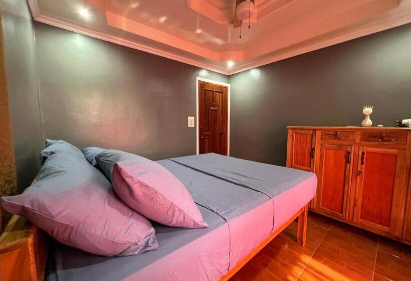 Номер Стандарт, Luxury Vacation House Oceanfront In Lila, Bohol