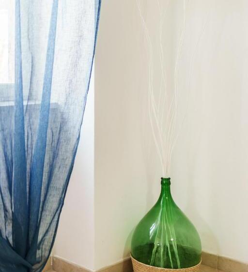 Apartamento 1 Dormitório com Terraço, Villalbe