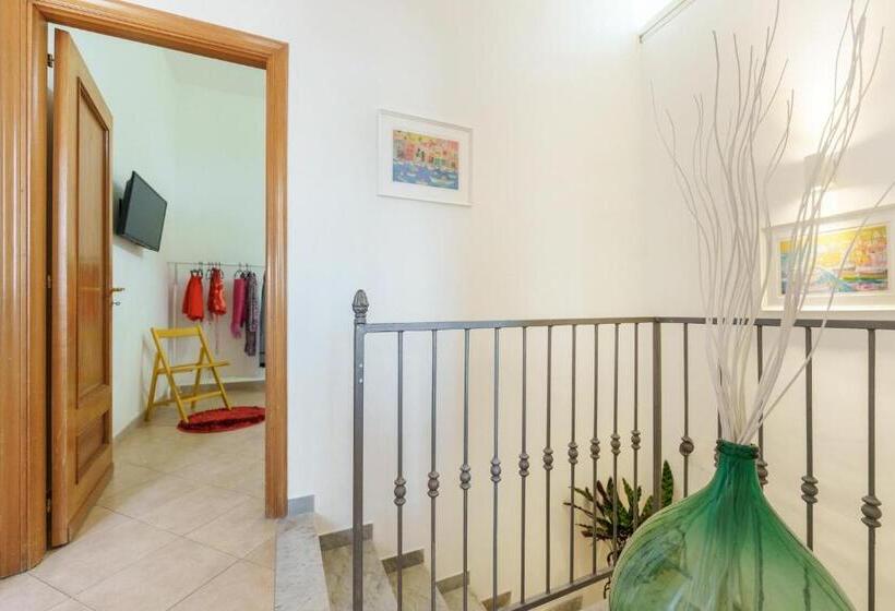 Apartamento 1 Dormitório com Terraço, Villalbe