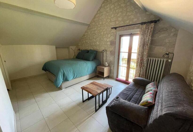 חדר משפחתי, Les Bertaulières