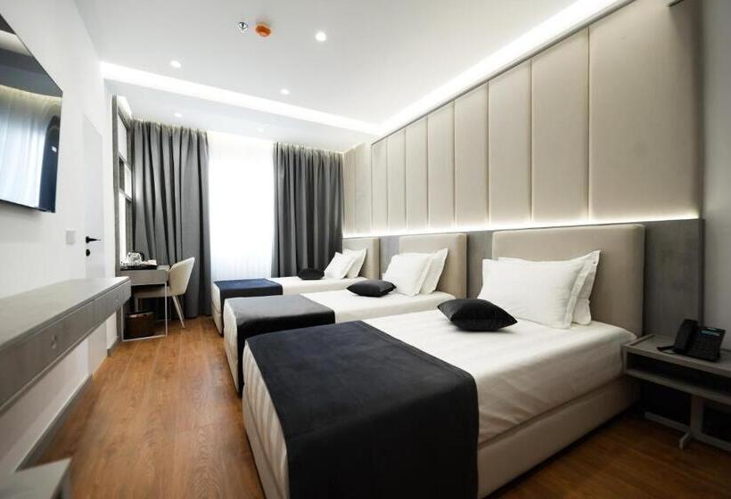 חדר סטנדרט לשלושה, Naos Luxury