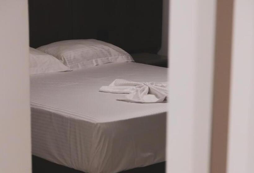 اتاق استاندارد با بالکن, Ruko Boutique