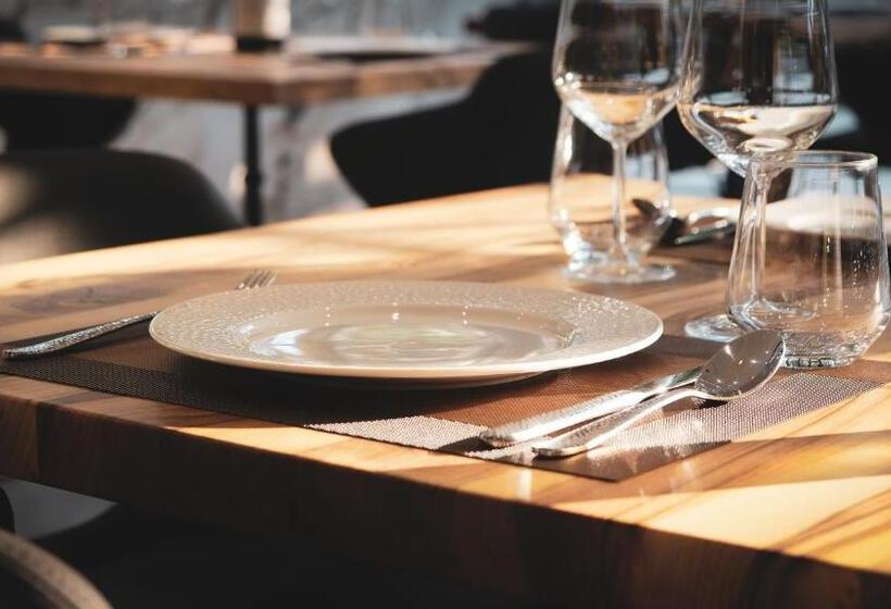 سوئیت با تخت بزرگ, Ruko Boutique