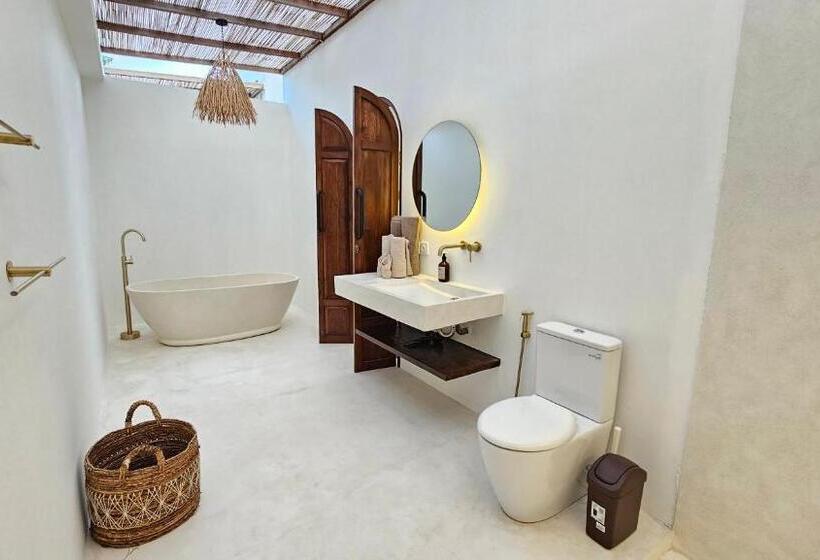 스탠다드 스튜디오 풀장 전망, La Bianca Studio Apartment