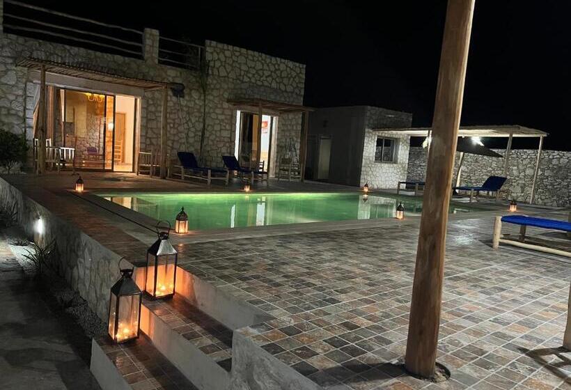 سوییت لوکس, Le Réel Kaouki