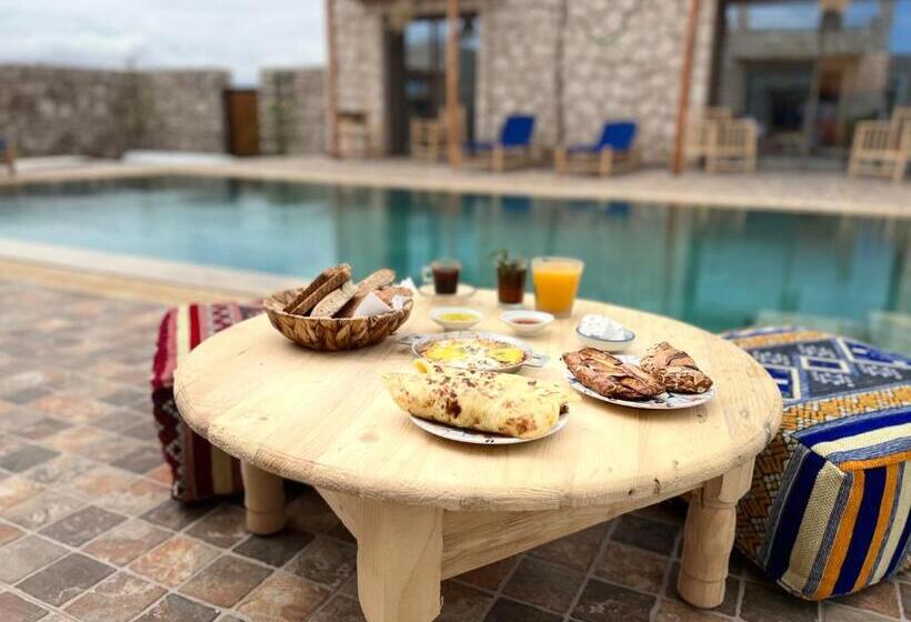 سوییت لوکس, Le Réel Kaouki