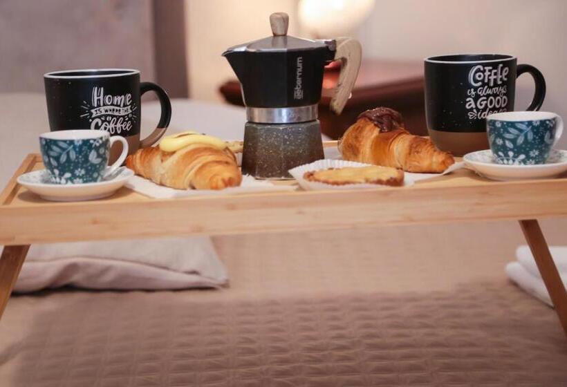 اتاق استاندارد با سرویس بهداشتی مشترک, Guest House Bagnolo