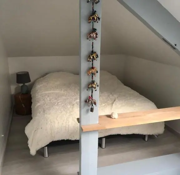 スタンダードルーム, Chez Blandine Jolie Chambre Et Mezzanine Aménagée Proche Utt Infrastructures Sportives