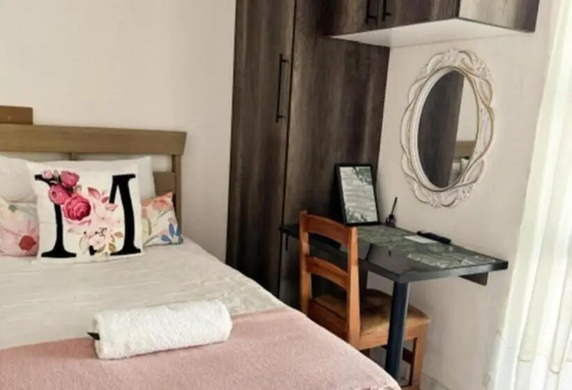 スタンダードルーム, Monet Guesthouse