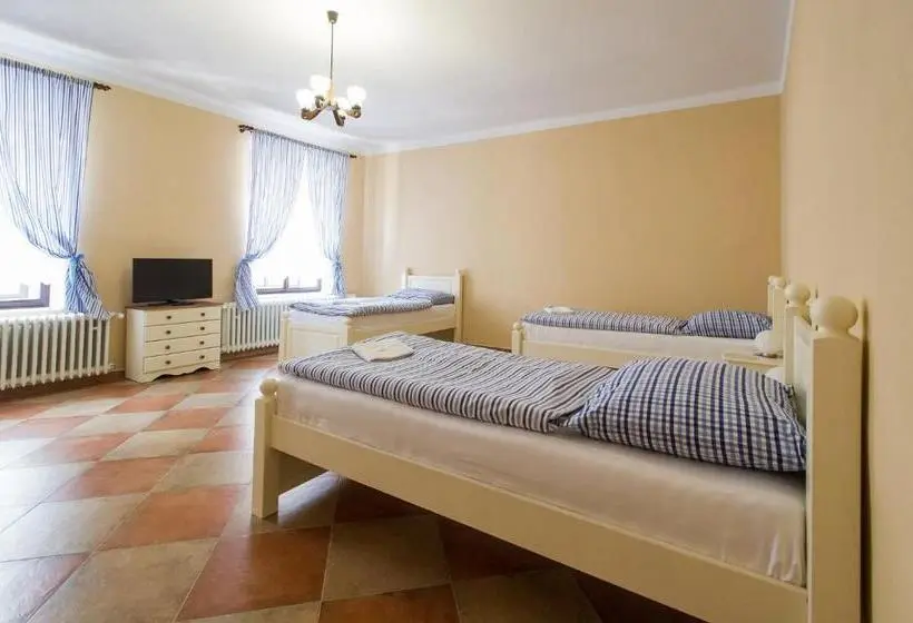 سوییت خانوادگی, Penzion U Františka