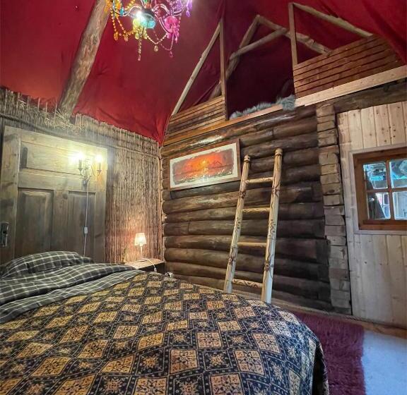 استودیو استاندارد با چشم‌انداز باغ, Veskimäe Muhu Island