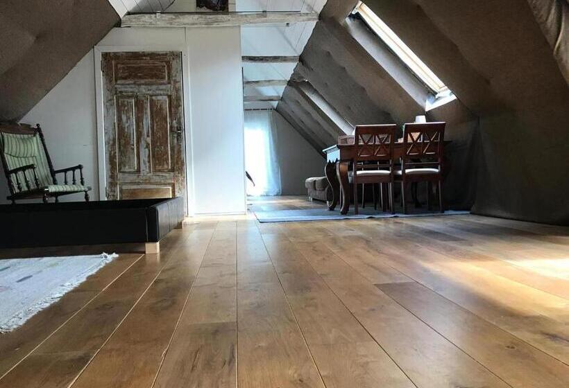 استودیوی استاندارد, Veskimäe Muhu Island