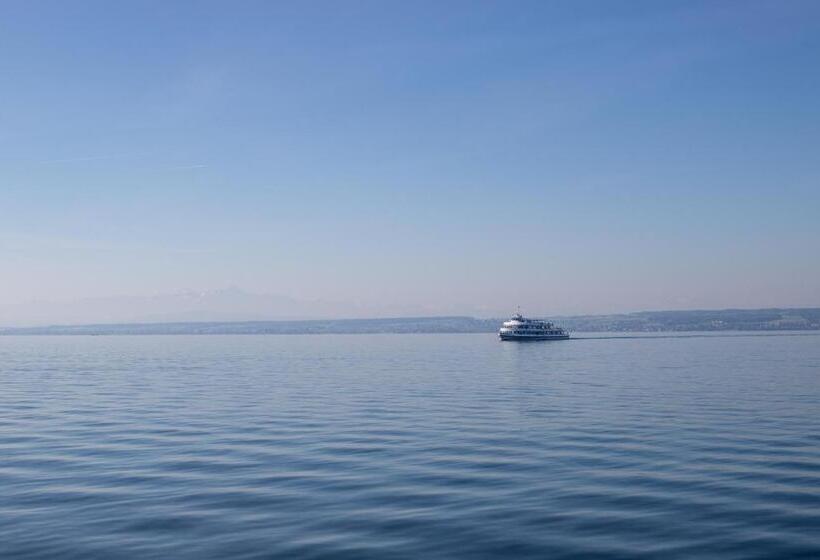 Номер Стандарт Вид на Озеро, Zwovier Meersburg